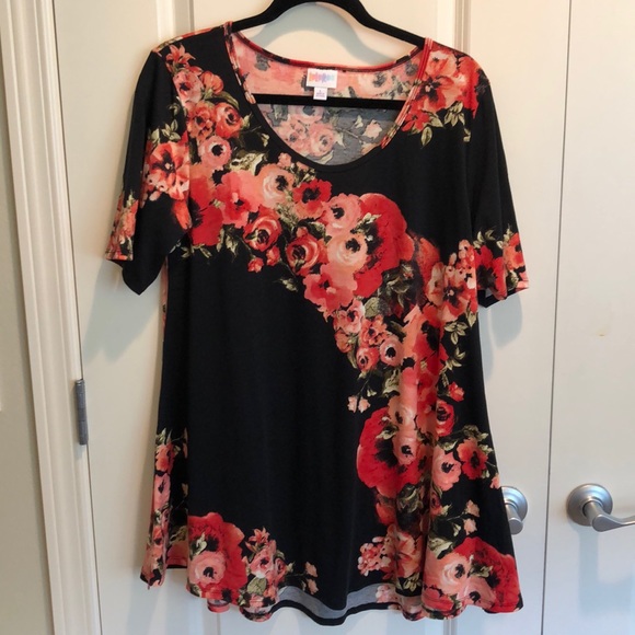 LuLaRoe Tops - Lularoe Large Perfect T NWT LuLaRoe Tops - Lularoe Large Perfect T NWT